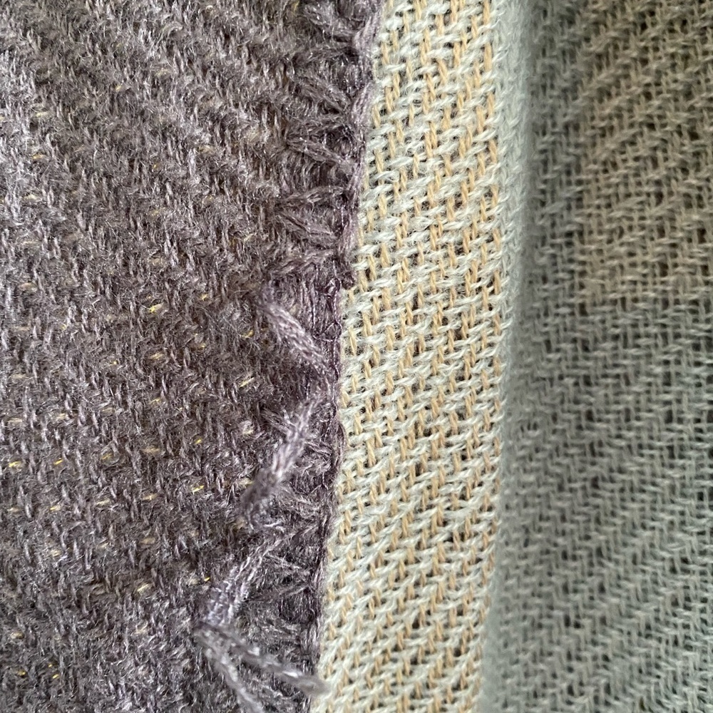 Reversible Wrap/Shawl - Picture 3 of 8